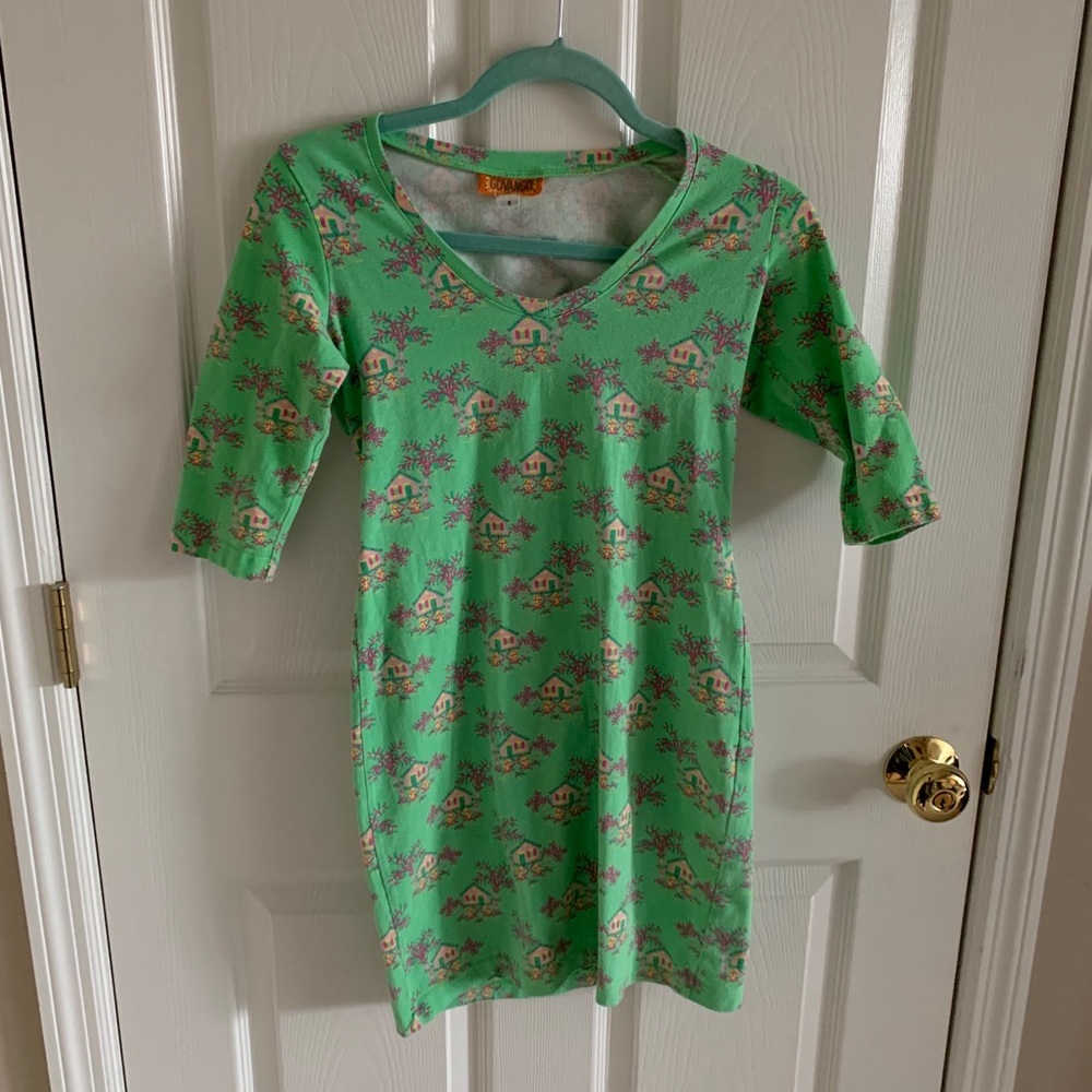 GOVANGO 3/4 Sleeve Form Fitting V Neck Dress Size Small